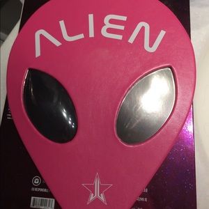 Jeffree Star Alien Pallete. Used once